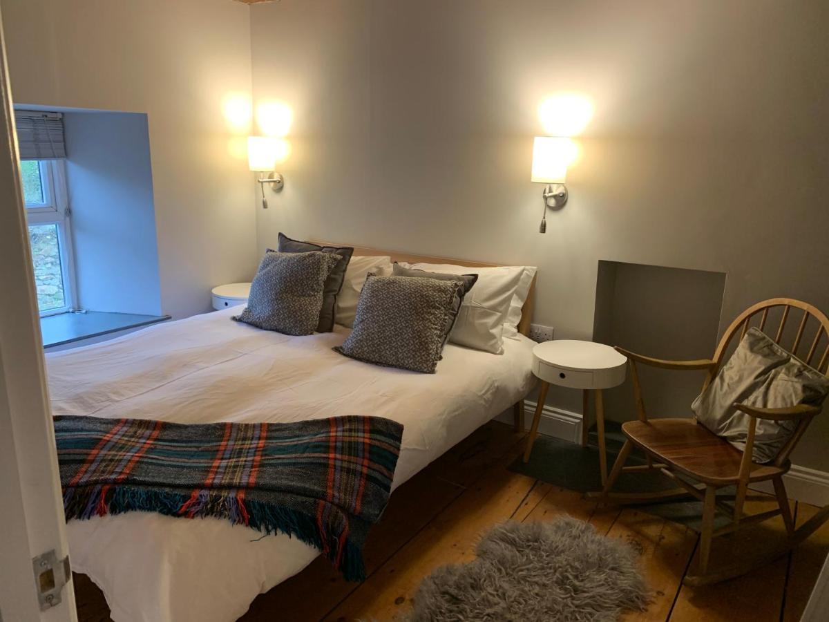 Min-Y-Fford Sleeps 6 Plus Pet Newport  Exteriör bild